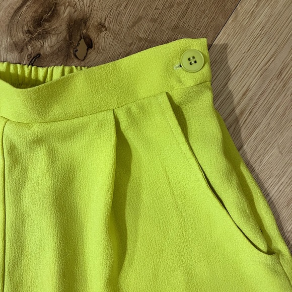 American Apparel neon yellow high waisted short size small - Picture 2 of 5